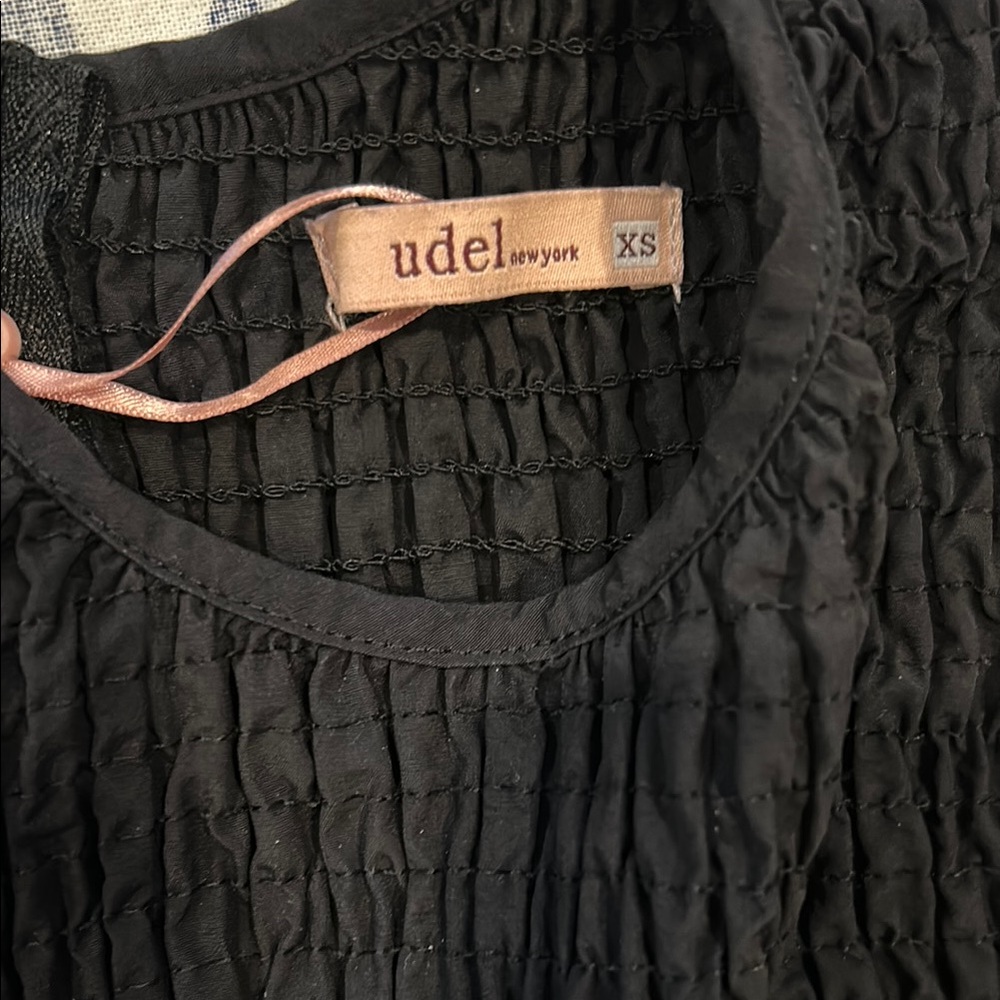 Udel New York Black Smocked Textured Top XS